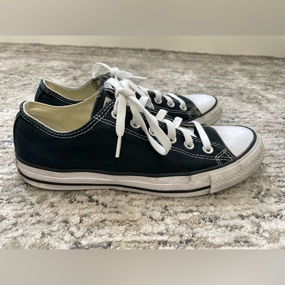 Converse all star classic black low tops women’s size 9.5 - Picture 4 of 10